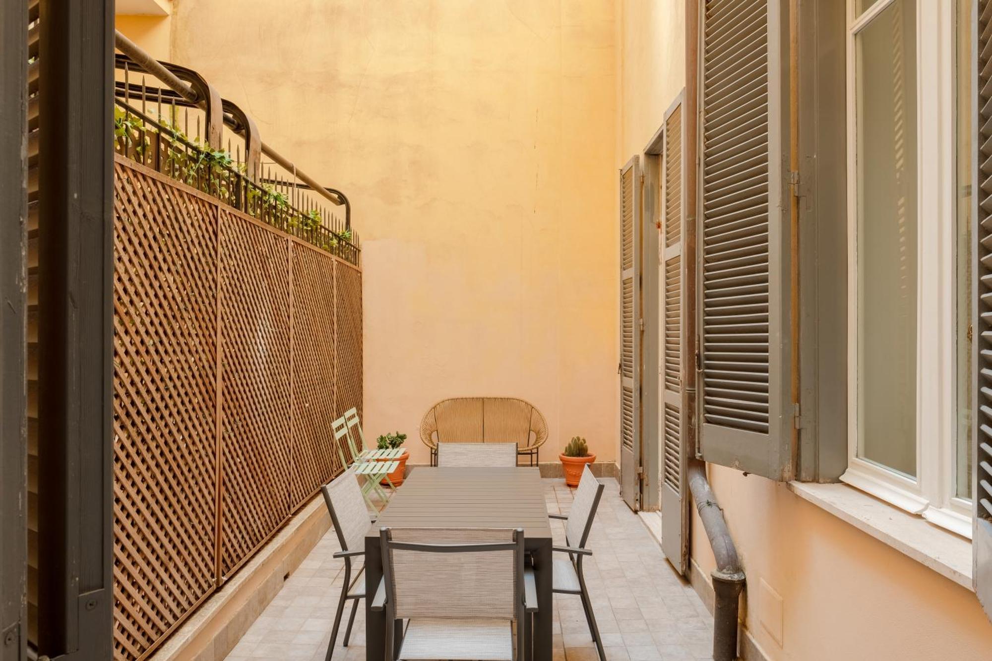 Elegant With Patio At Piazza Navona Appartement Rome